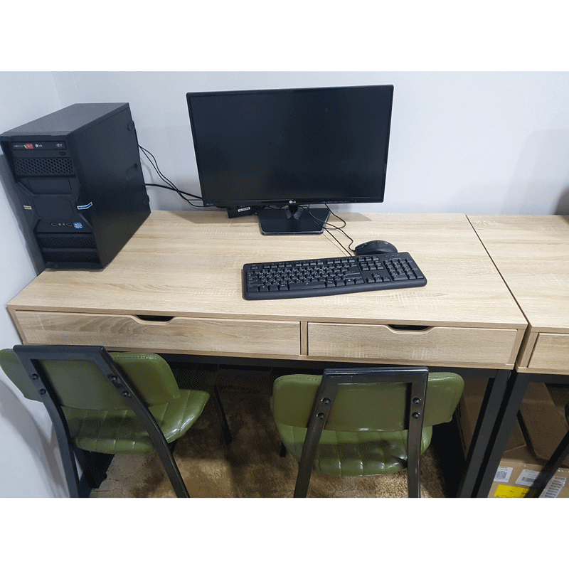 컴퓨터책상