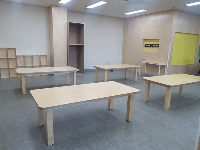 어린이 체험학습탁자