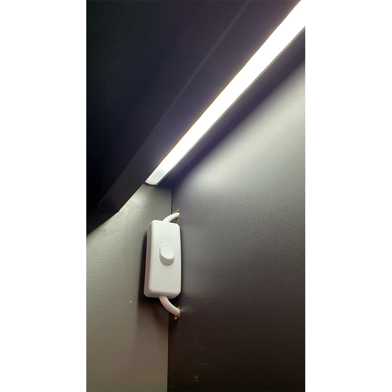 붙박이 LED 진열장
