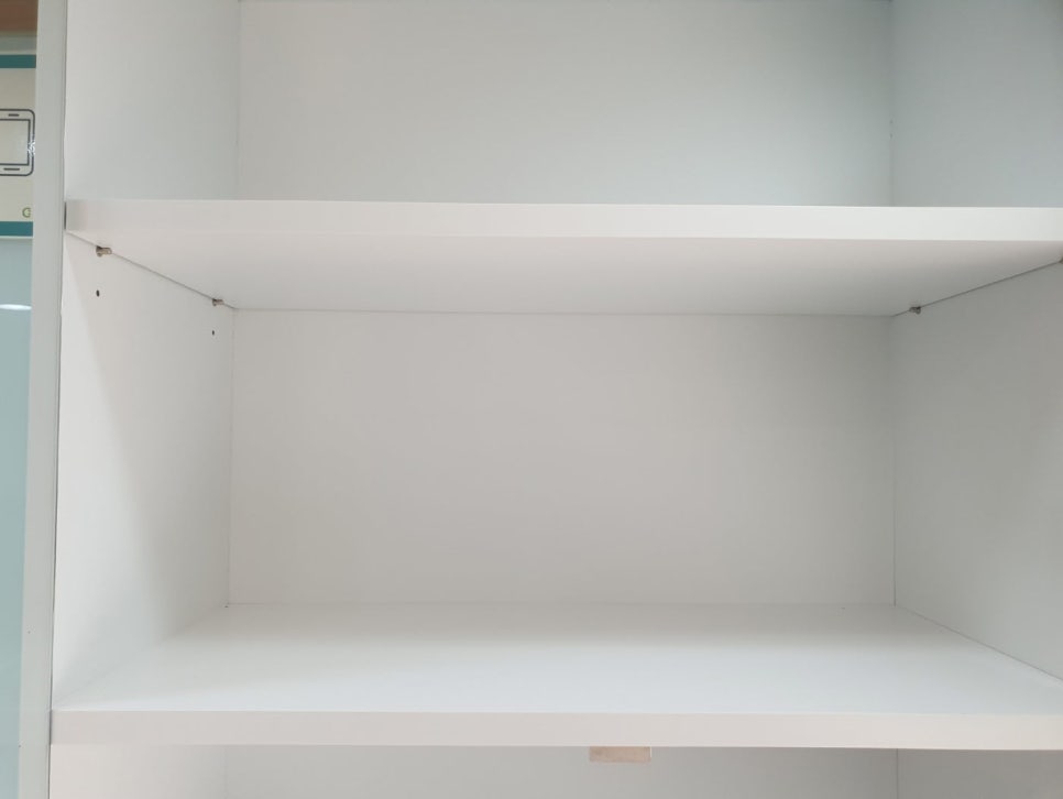 의료 실습 기자재 진열장