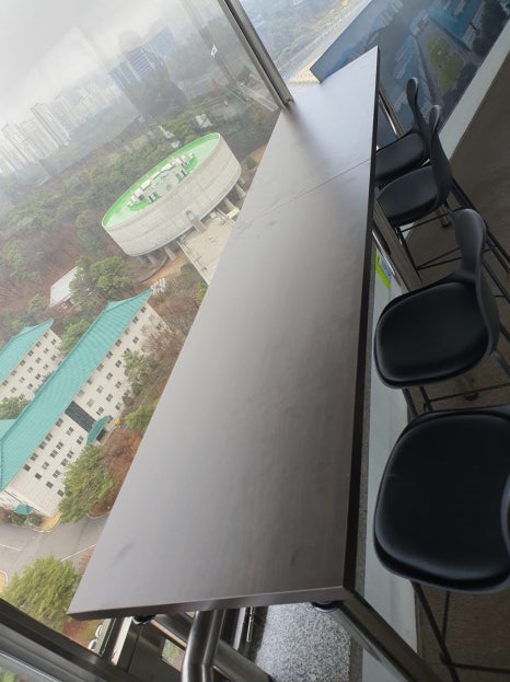 맞춤제작 창가 창틀 바테이블 및 의자