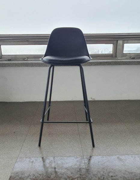 맞춤제작 창가 창틀 바테이블 및 의자