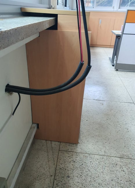맞춤제작 창틀 붙박이 비품 보관장