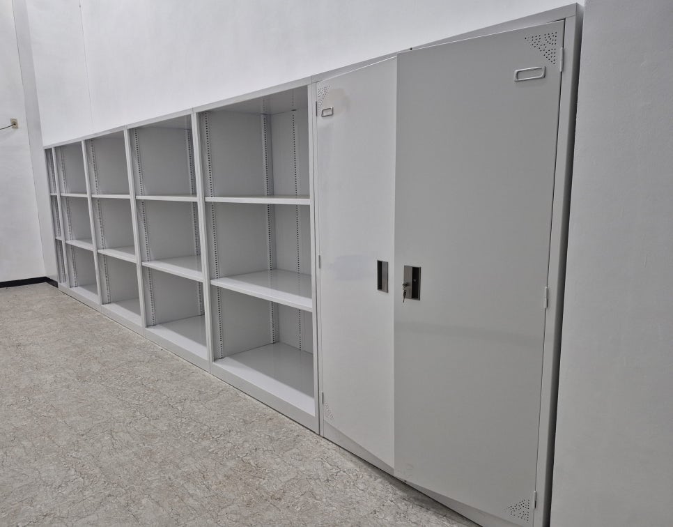 차량정비소 차량 공구 수납장 부품 보관장