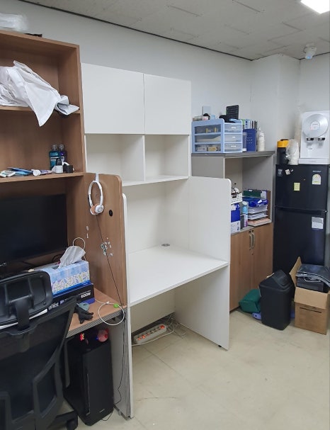 일체형 공간활용 상부 오픈 수납장 & 집중력 극대화 책상