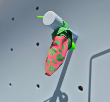 센티 수영복 물놀이 용품 매장 이동식 타공 진열대