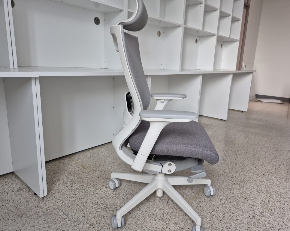 연구실 전용 상부 오픈 수납 공간활용 일체형 책상